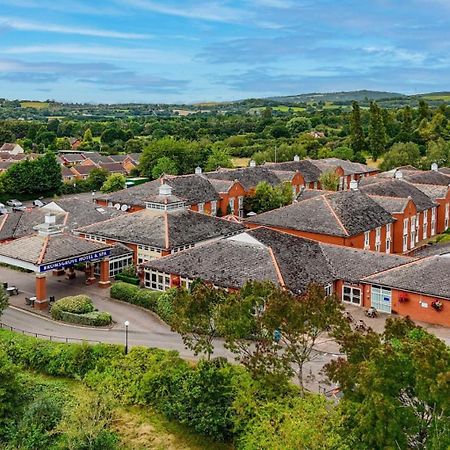 Bromsgrove Hotel And Spa Eksteriør bilde