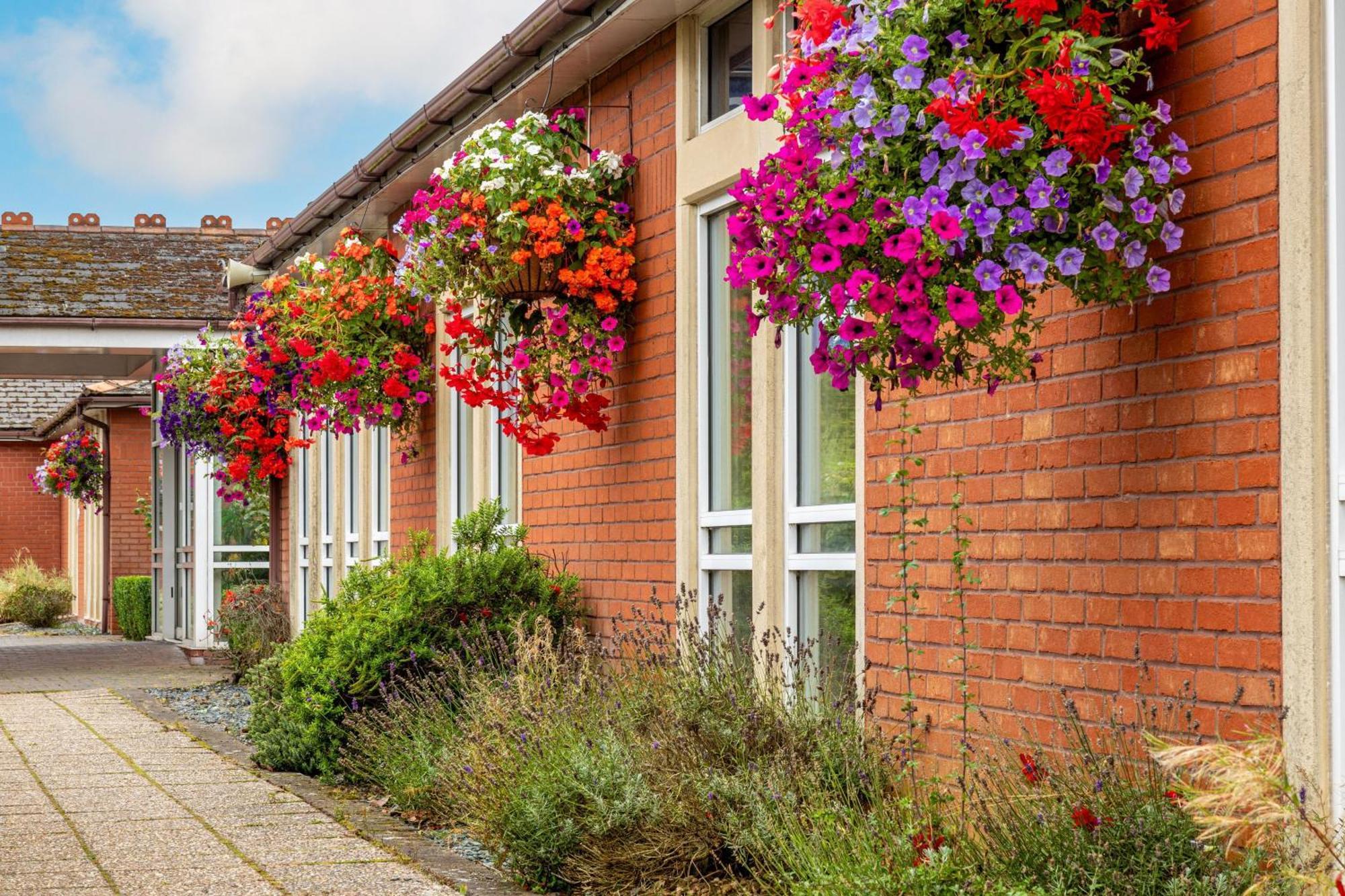Bromsgrove Hotel And Spa Eksteriør bilde